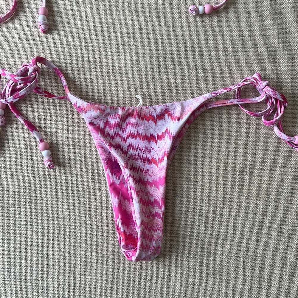 Tiger Mist pink bikini - Picture 2 of 2
